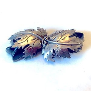Vintage Hecho en Mexico sterling silver & black onyx leaf brooch pin